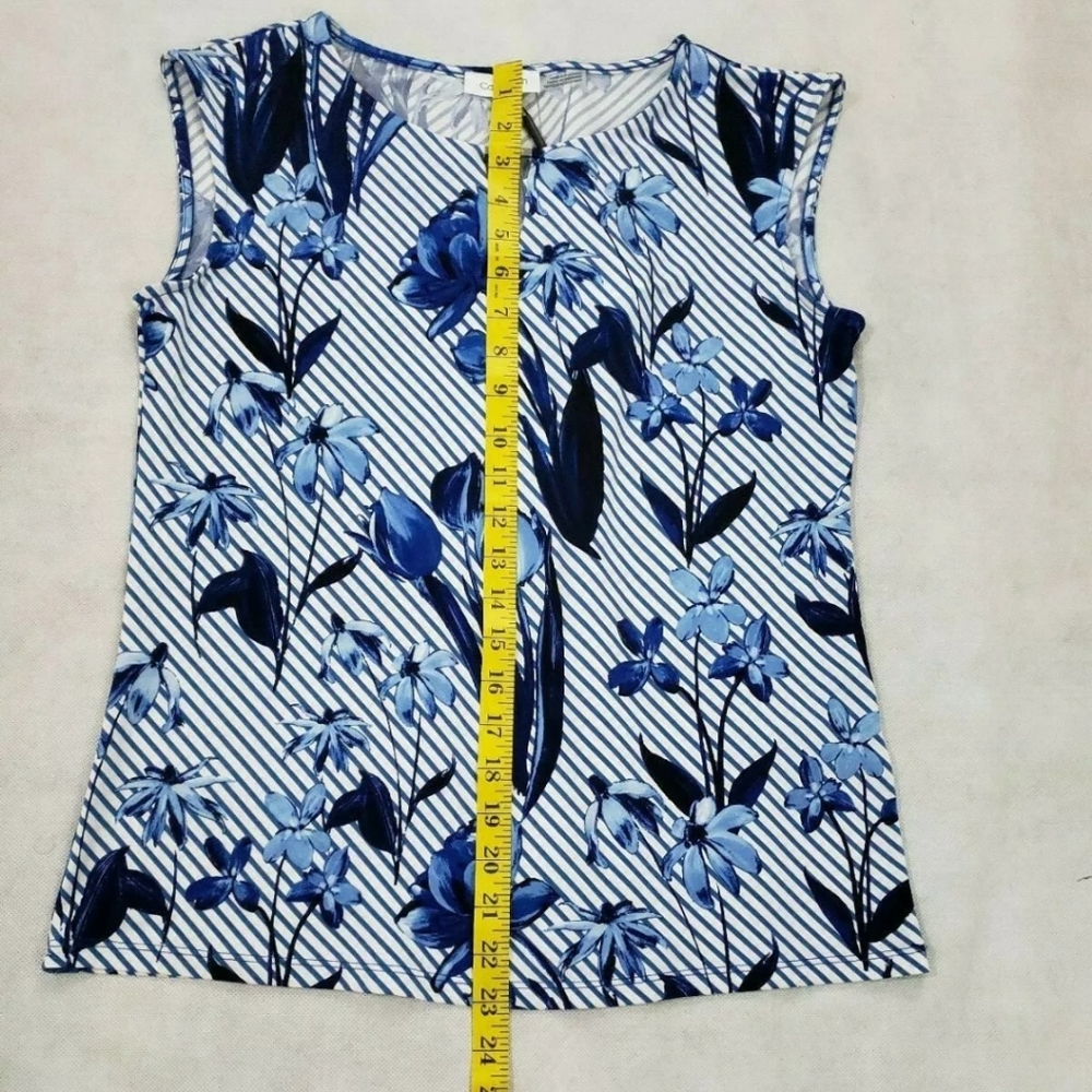 NWT Calvin Klein Size Small Printed Top - Picture 6 of 8
